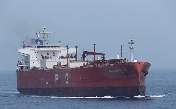 聚氨酯泡沫粘接力改善劑，解決仿木泡沫制品脫模后表面漆膜附著力差的問題